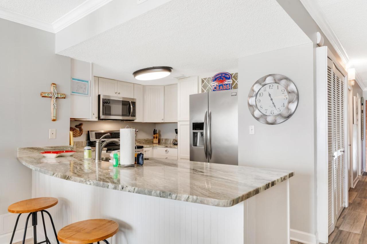 Island Sunrise Apartment